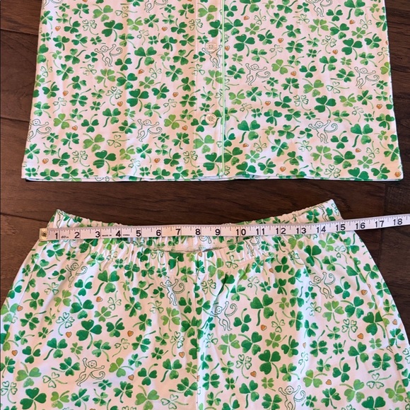 New With Tags Roller Rabbit Painted Shamrock Polo Pajamas Sz M - Picture 5 of 6
